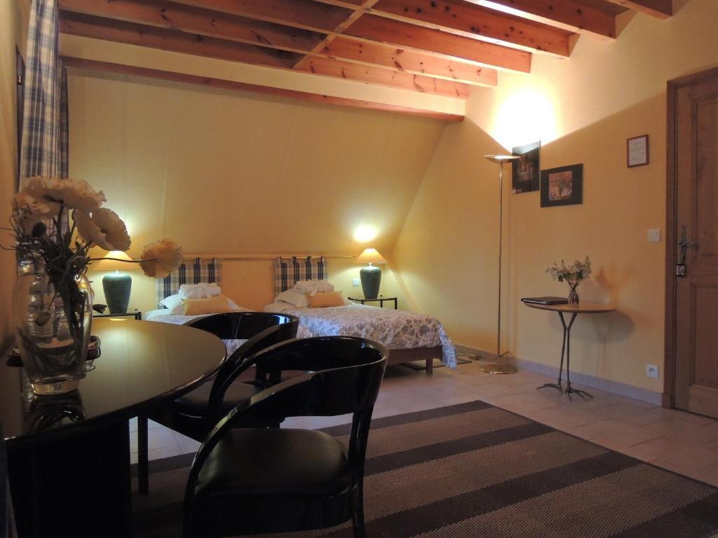 Villa Touloumo Mayrac Room photo